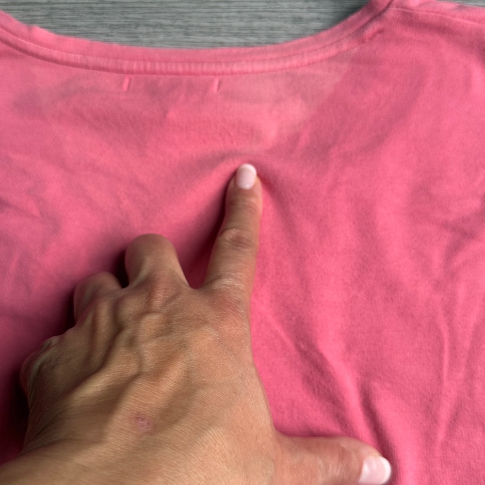 Burberry Women's Pink V-Neck Top - Picture 9 of 9